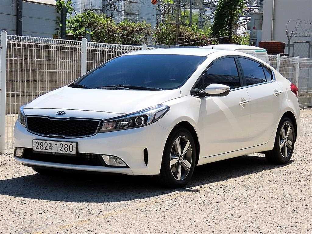 기아 K3 1.6 VGT 트렌디 기본형 사진 2/19