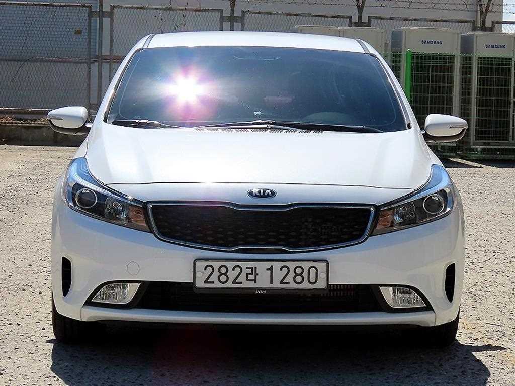 더뉴 K3 1.6 VGT 트렌디 기본형 2018년식