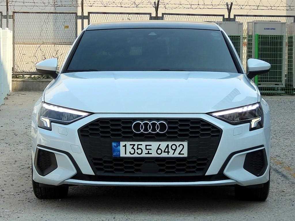 A3(8Y) 40 TFSI 2023년식
