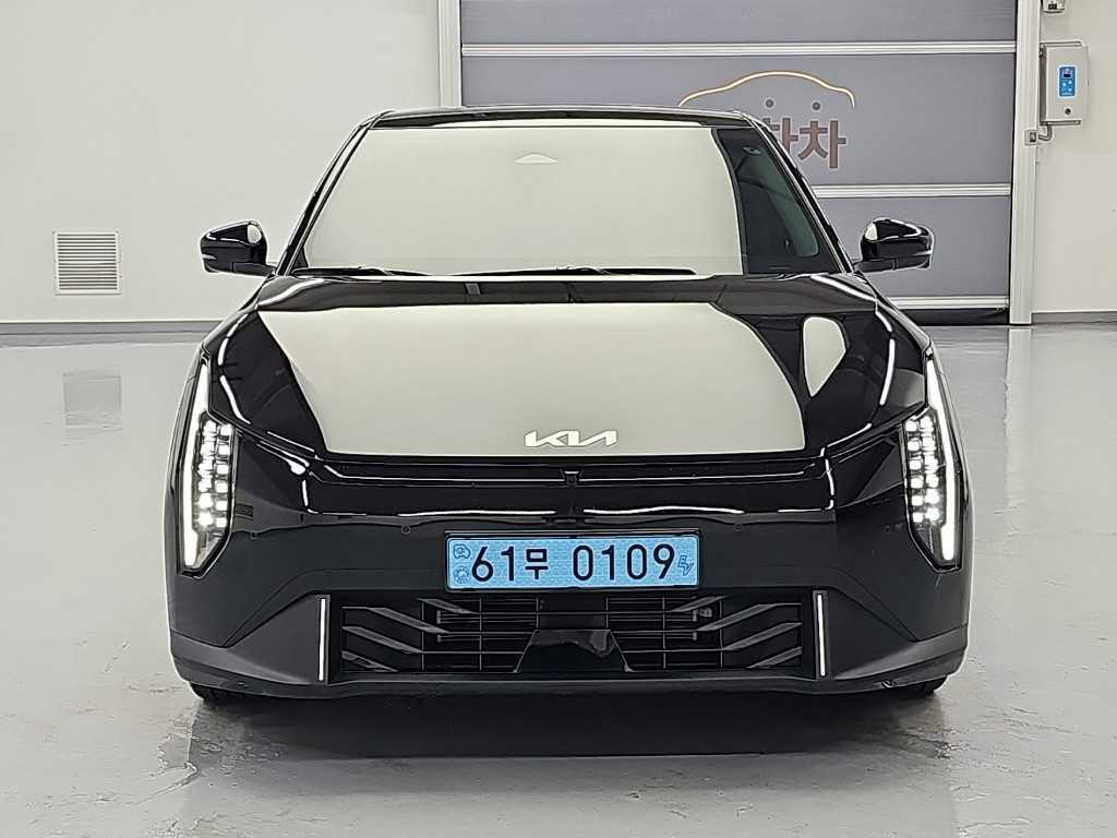 기아 EV4 롱레인지 2WD 어스 사진 2/18
