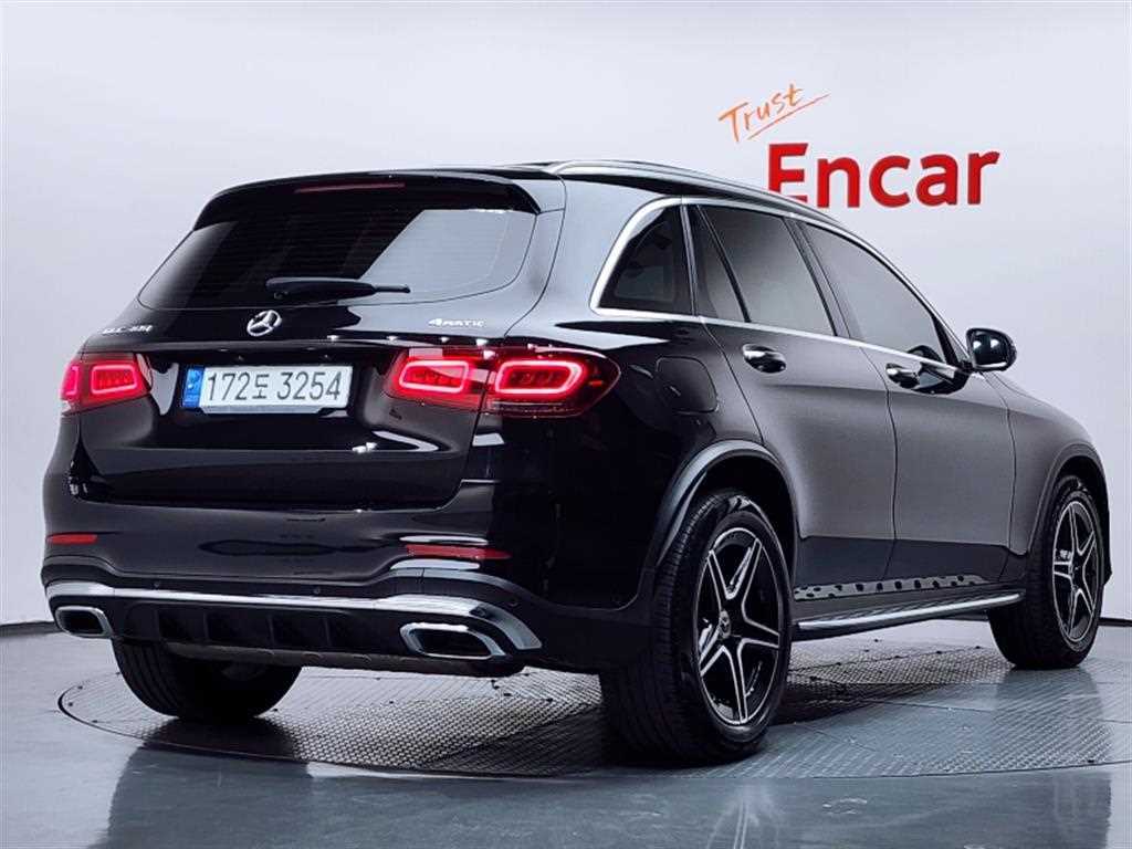 벤츠 GLC 클래스 GLC 300 4MATIC 사진 2/20