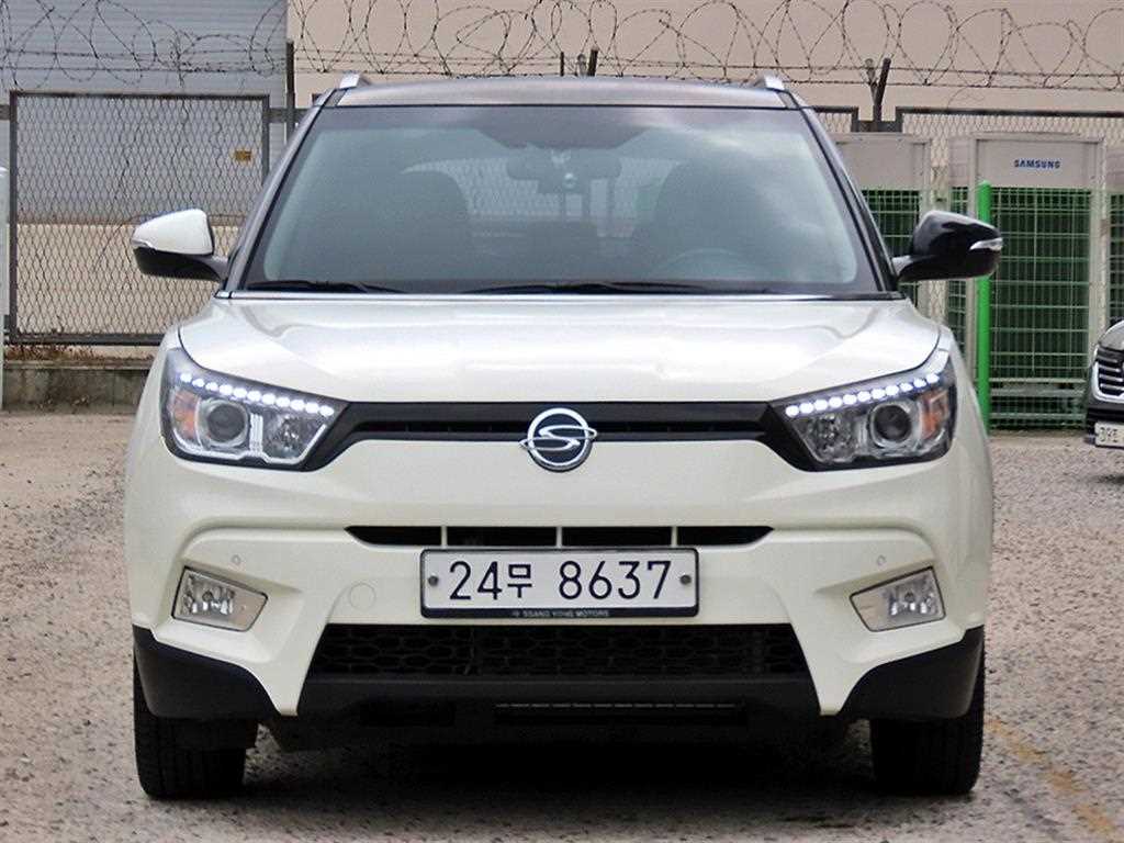 KGM 티볼리 가솔린 2WD 1.6 LX 최고급형 사진