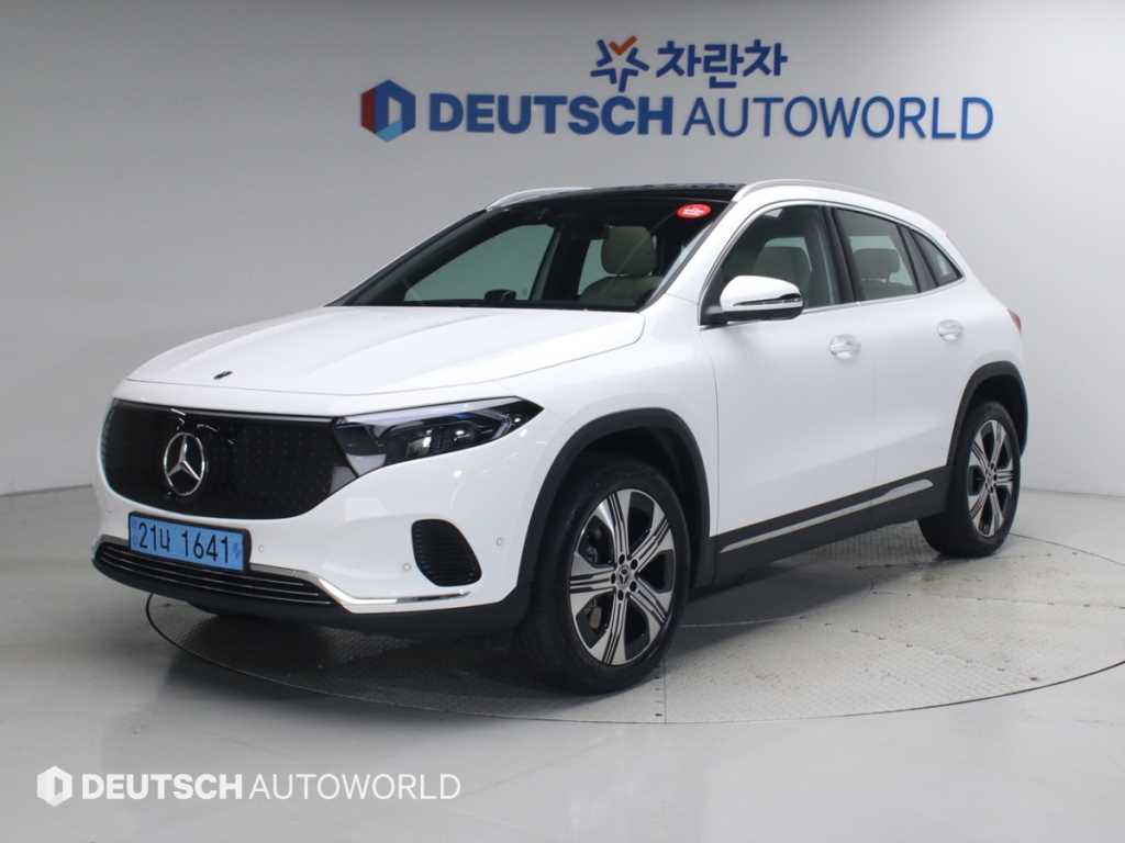벤츠 EQA 250 AMG 라인 사진