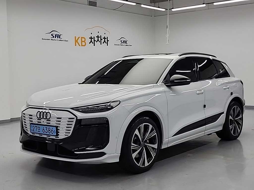 아우디 SQ6 콰트로 사진 2/20