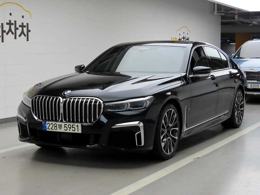 BMW 7시리즈 740i sDrive 디자인퓨어 엑셀런스 사진