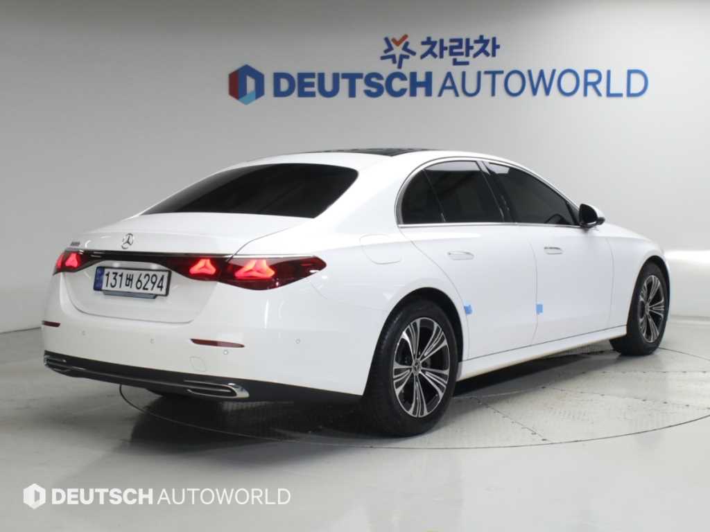 벤츠 E 클래스 E200 아방가르드 사진 2/20