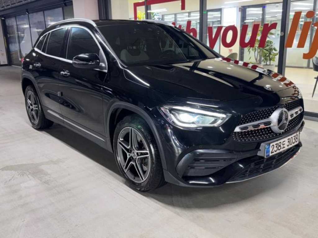 벤츠 GLA 클래스 GLA250 4MATIC 사진 2/20
