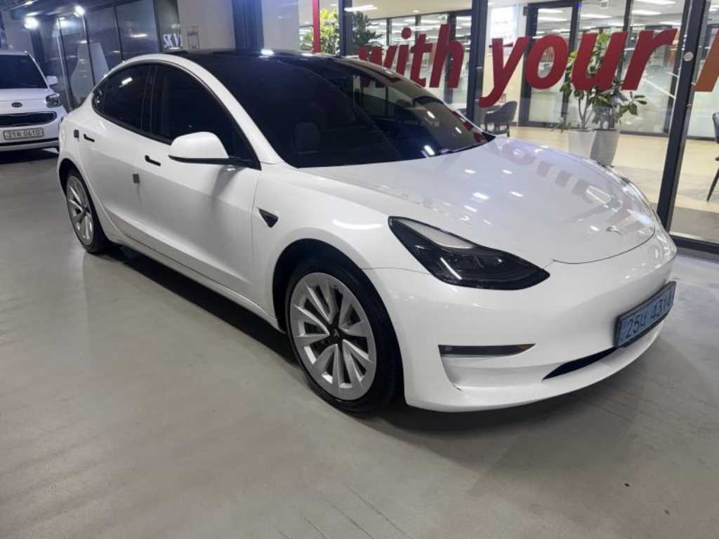 모델 3 롱 레인지 2021년식