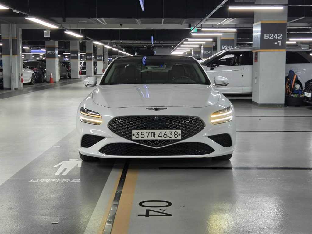 제네시스 G70 가솔린 2.0T 2WD 사진 2/20