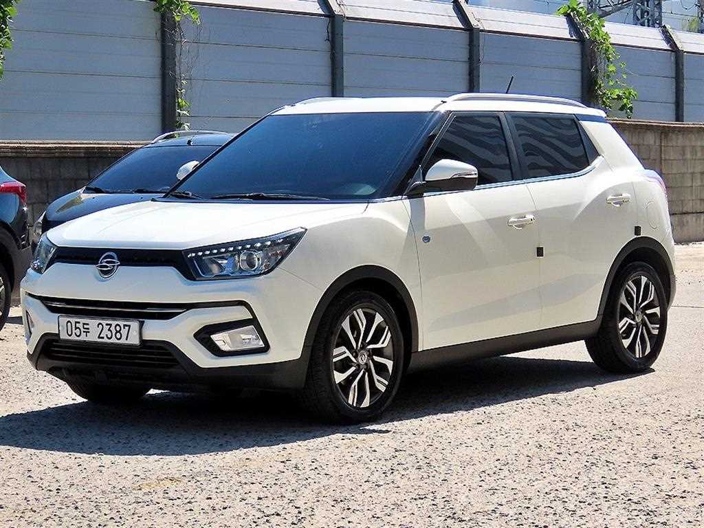 KGM 티볼리 2WD 디젤 VX 사진 2/20