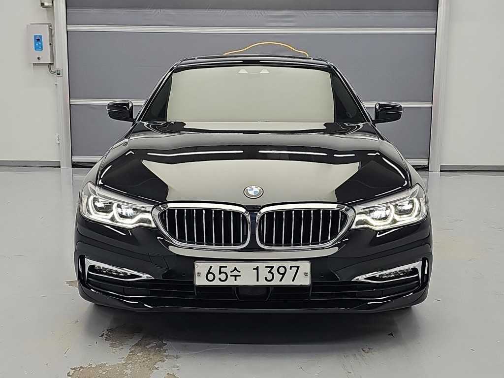 BMW 5시리즈 520d 럭셔리 스페셜 에디션 사진 2/20