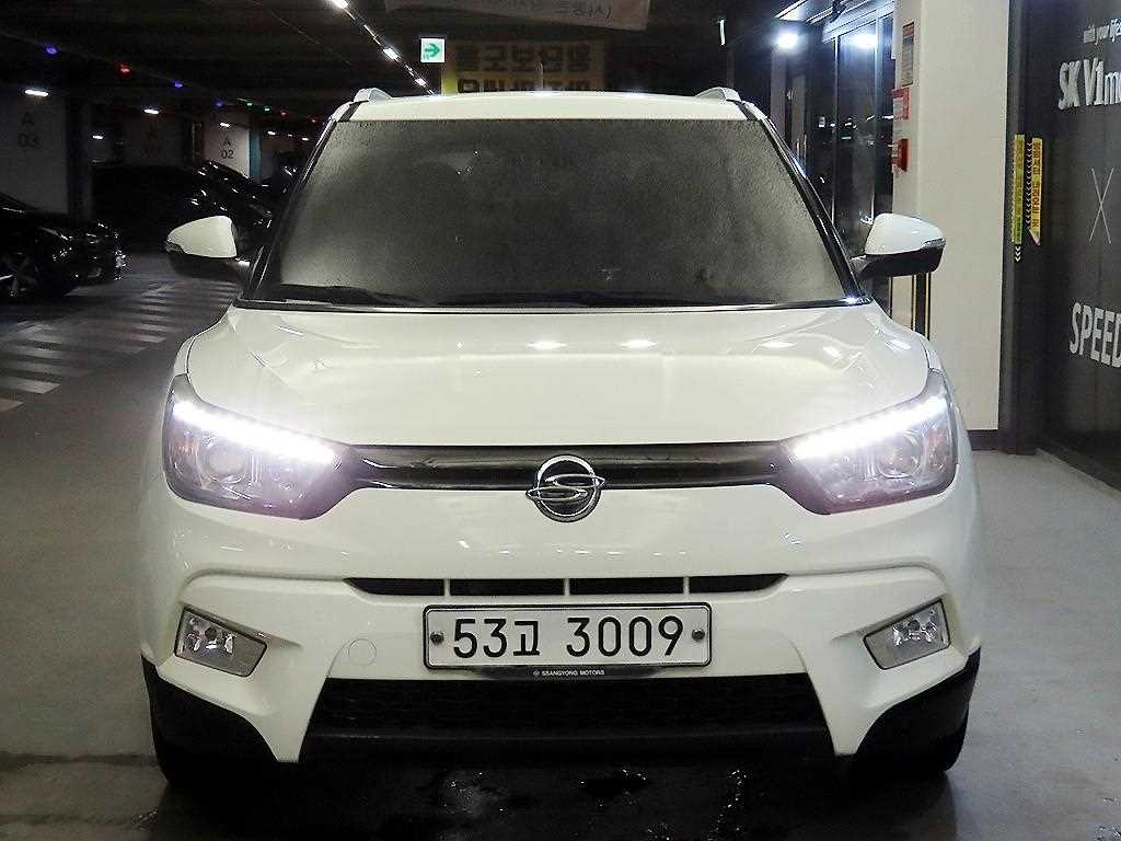 KGM 티볼리 가솔린 4WD 1.6 LX 고급형 사진 2/19