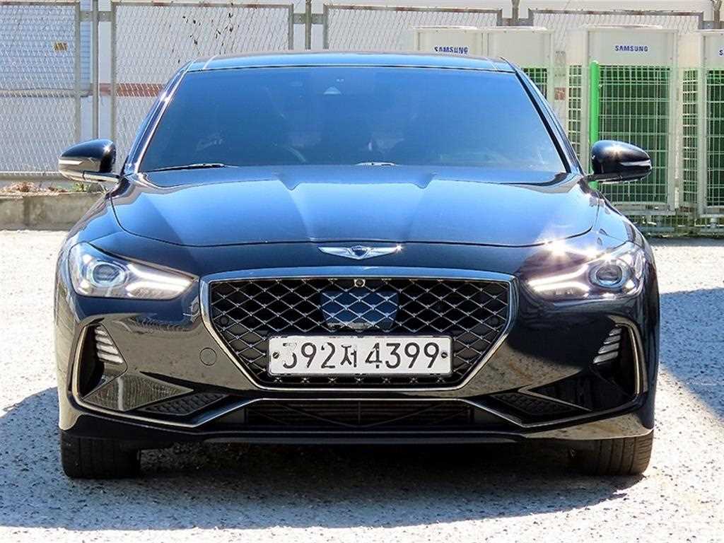 제네시스 G70 2.0T AWD 스포츠 패키지 사진 2/20