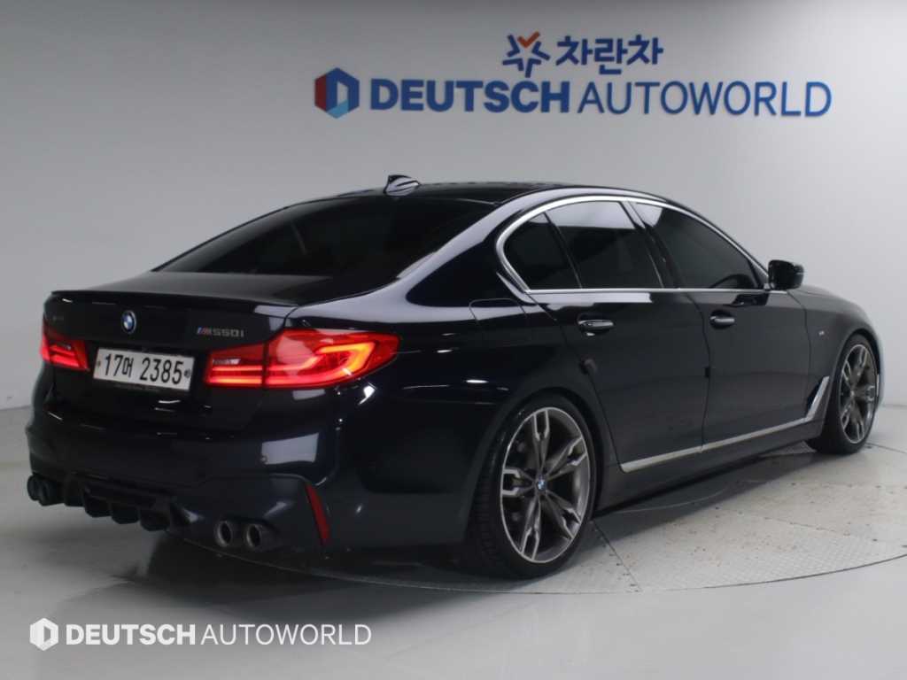 BMW 5시리즈 530i xDrive M 스포츠 사진 2/20