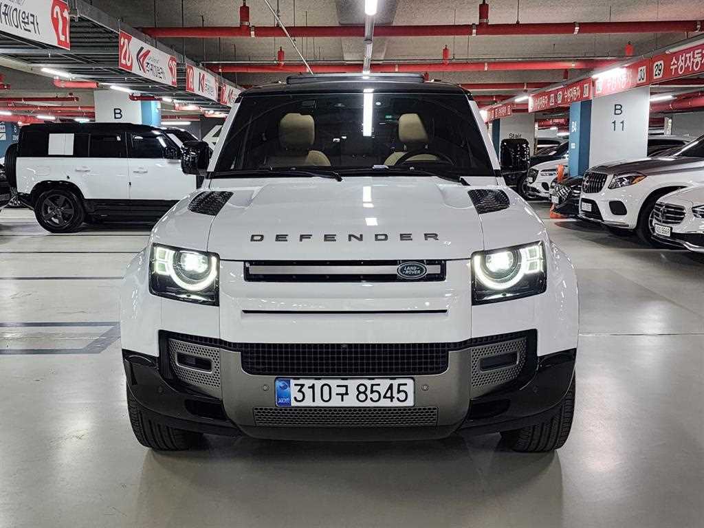 랜드로버 디펜더 110 P300 X-Dynamic SE 사진 2/20