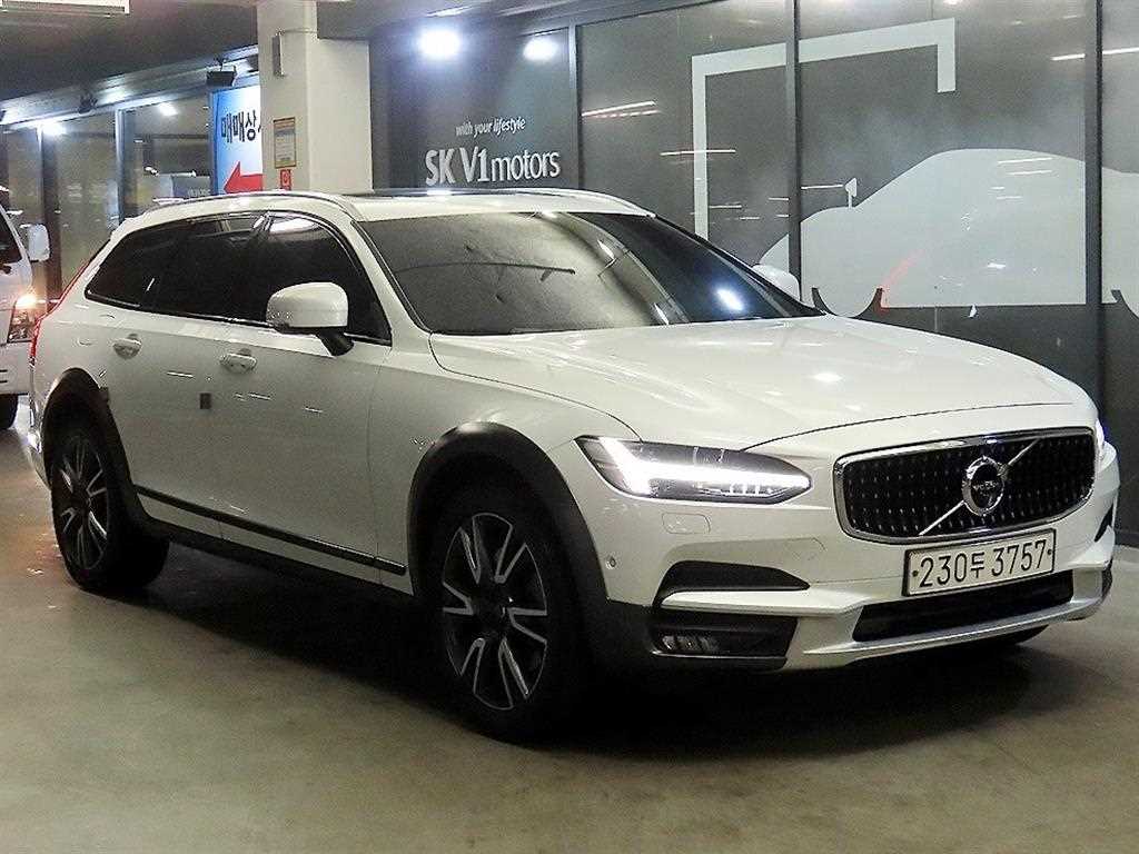 V90 크로스컨트리 T5 프로 AWD 2018년식