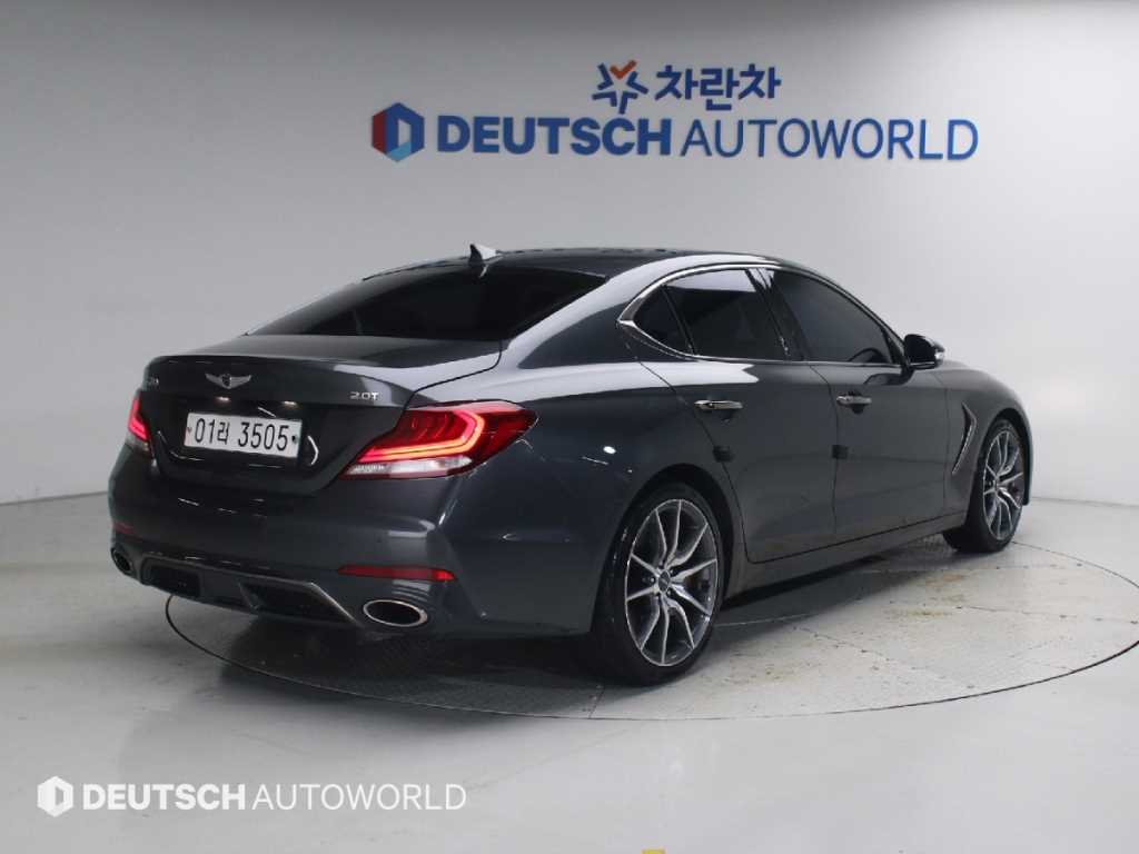 제네시스 G70 2.0T 스포츠 패키지 사진 2/20