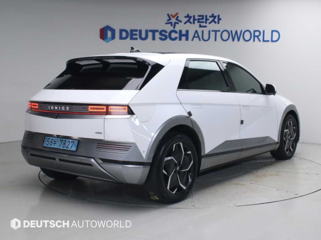 현대 아이오닉 5 롱 레인지 4WD 프레스티지 사진 2/20