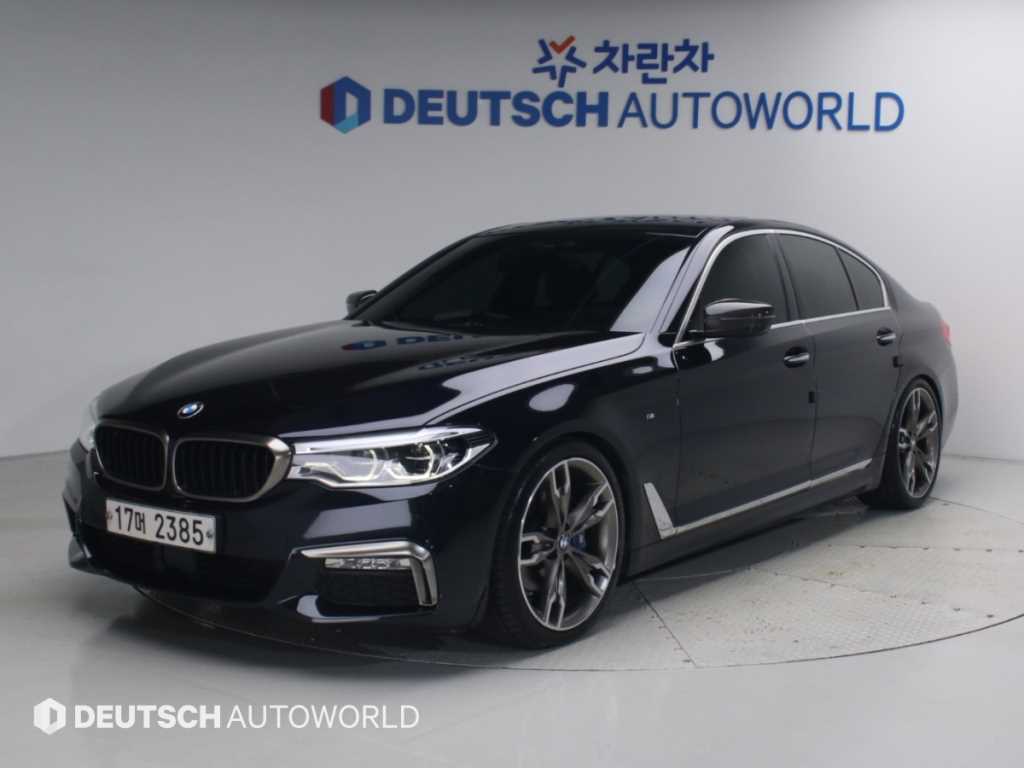 BMW 5시리즈 530i xDrive M 스포츠 사진