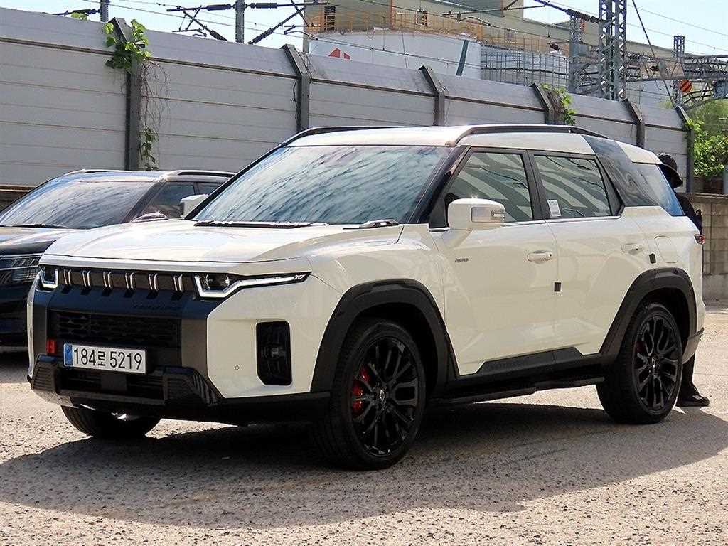 KGM 토레스 1.5 GDI-T 4WD 리미티드 블랙에디션 사진 2/20