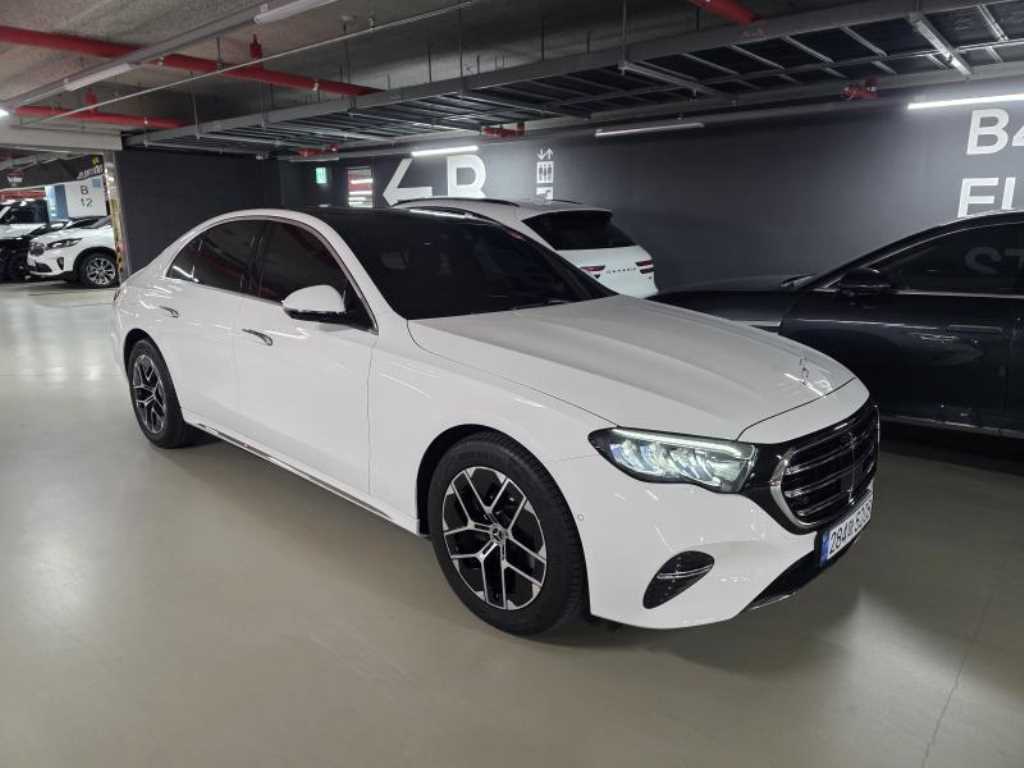 벤츠 E 클래스 E200 아방가르드 사진 2/20