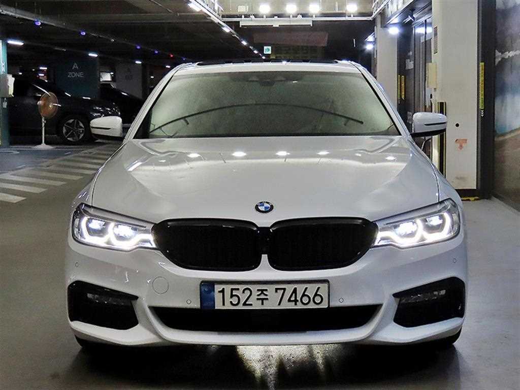 BMW 5시리즈 530i M 스포츠 플러스 사진 2/20
