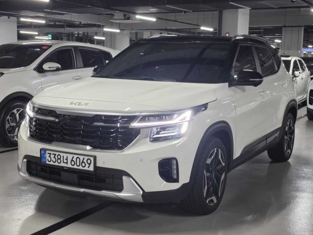 기아 셀토스 가솔린 1.6 터보 2WD 시그니처 사진