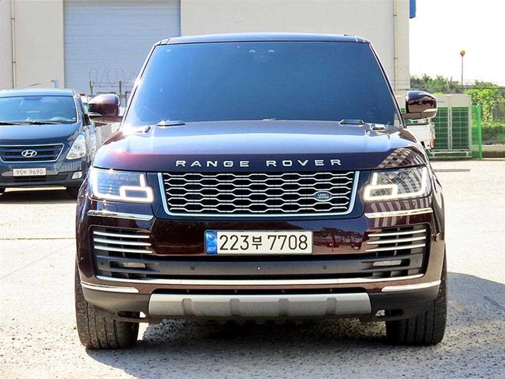 레인지로버 4세대 5.0 SC VOGUE SE LWB 2018년식