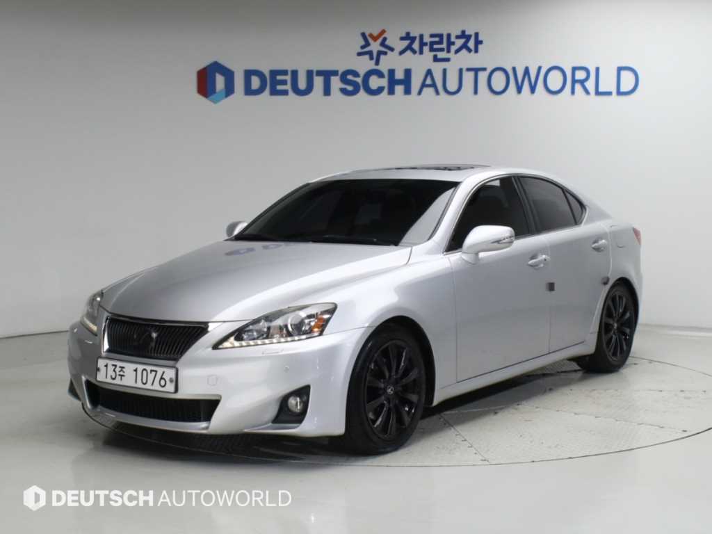 IS250 PREMIUM 2011년식