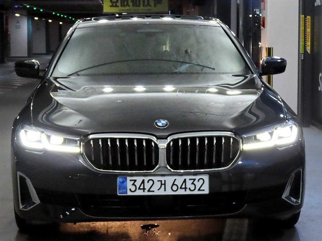 BMW 5시리즈 520i 럭셔리 사진 2/20