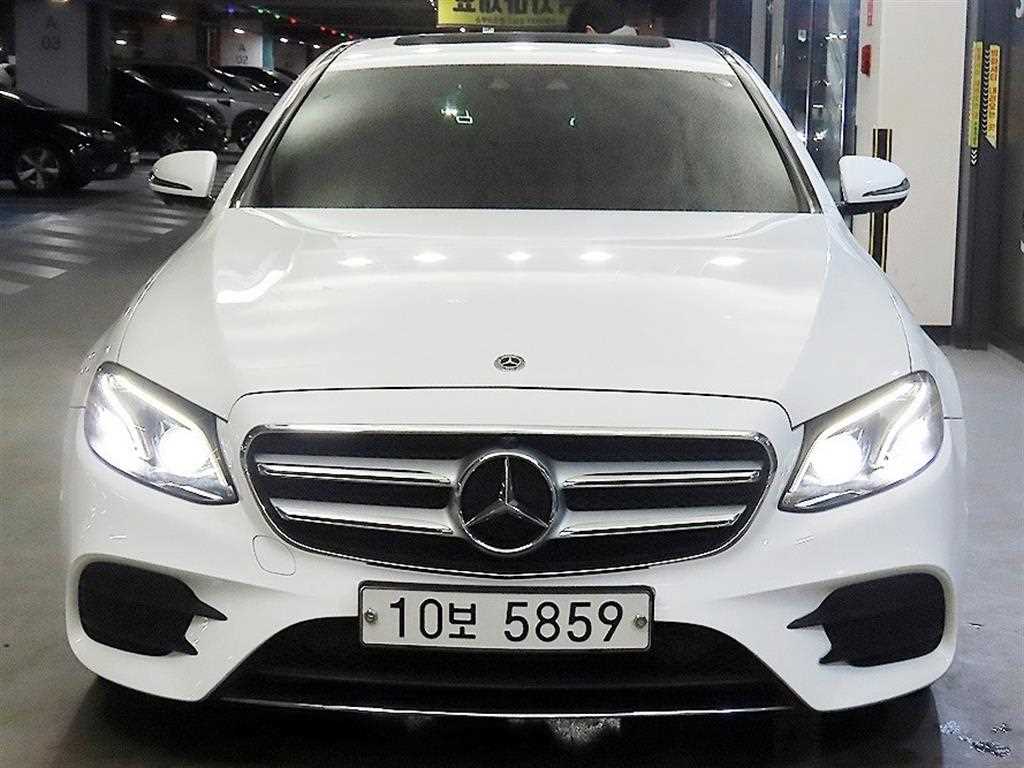 벤츠 E 클래스 E300 AMG LINE 사진 2/20