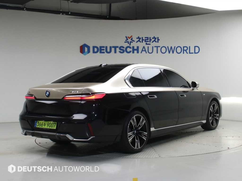 BMW 7시리즈 750e xDrive M 스포츠 사진 2/20