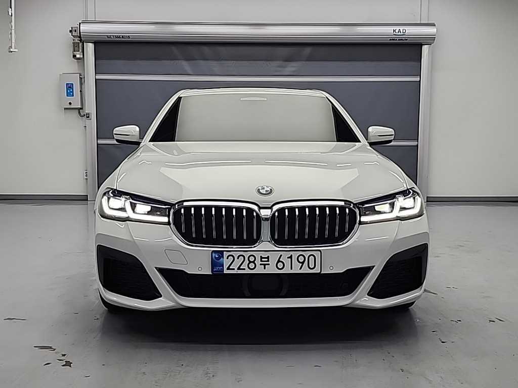 BMW 5시리즈 530i M 스포츠 사진 2/20