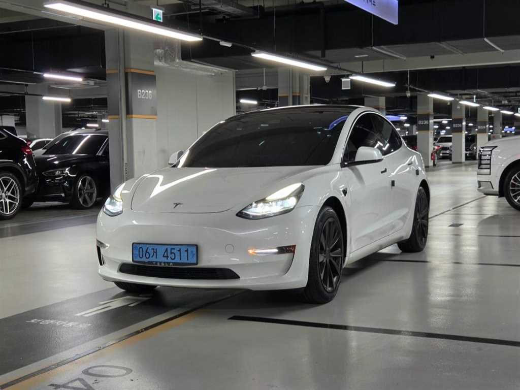 모델 3 롱 레인지 2022년식
