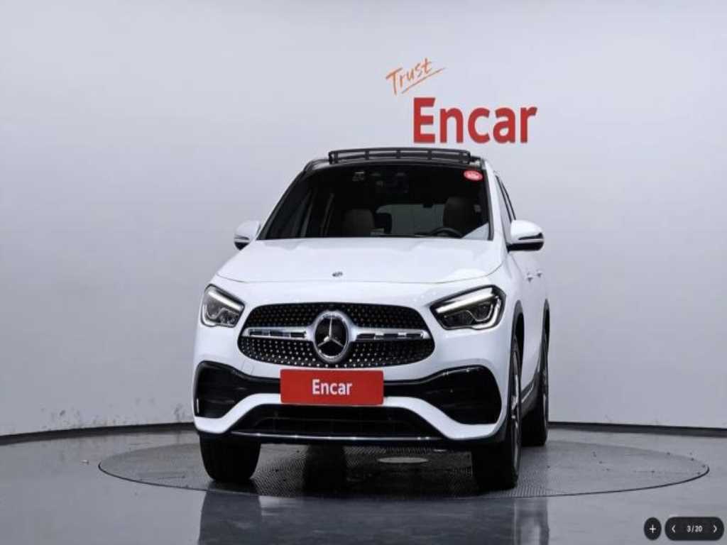 벤츠 GLA 클래스 GLA250 4MATIC 사진 2/20