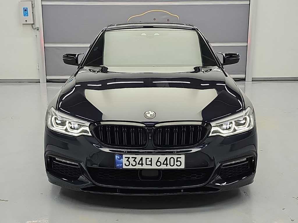 BMW 5시리즈 530i xDrive M 스포츠 플러스 사진