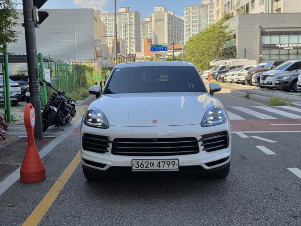 카이엔(PO536) 3.0 2020년식