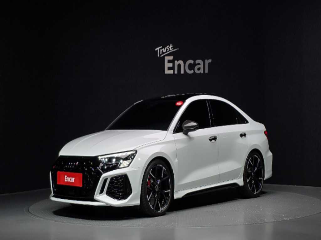 RS3 (8Y) 2.5 TFSI 콰트로 2023년식