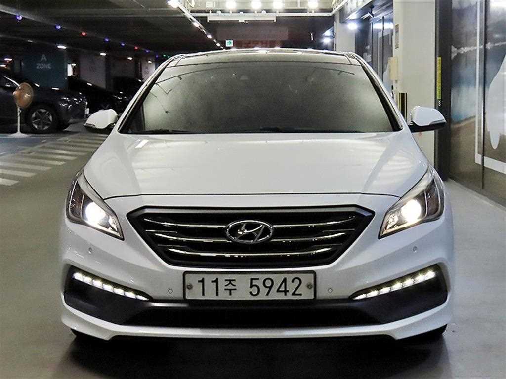 현대 쏘나타 2.0 터보 익스클루시브 사진 2/20