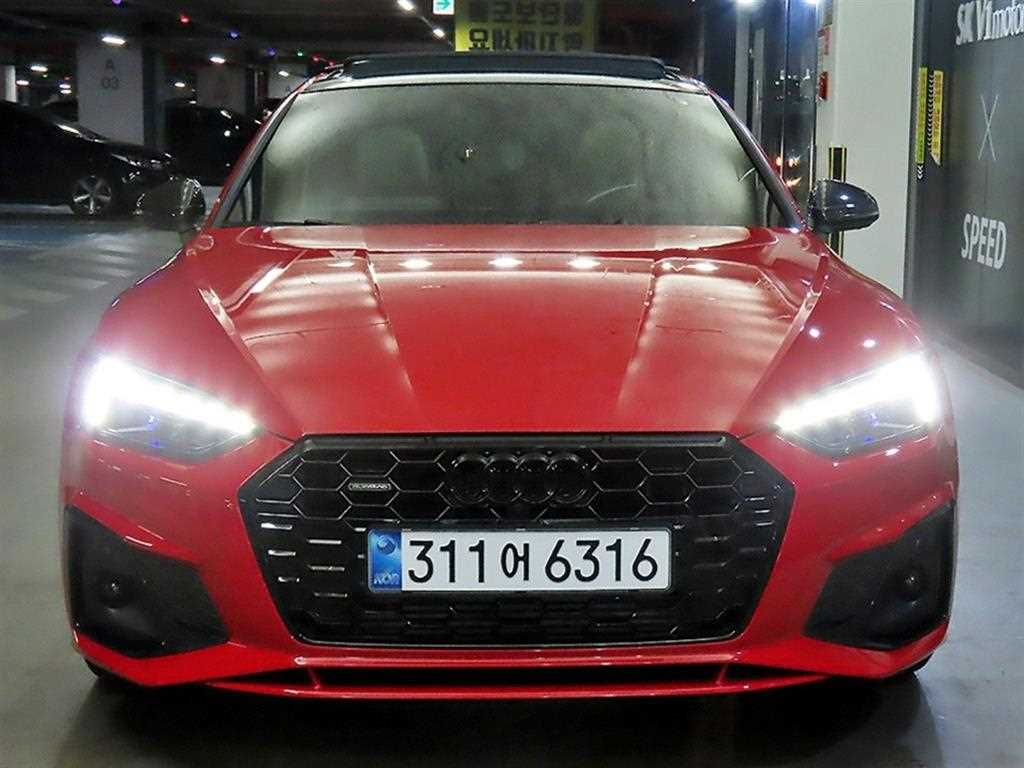 아우디 A5 45 TFSI 콰트로 스포트백 사진 2/20