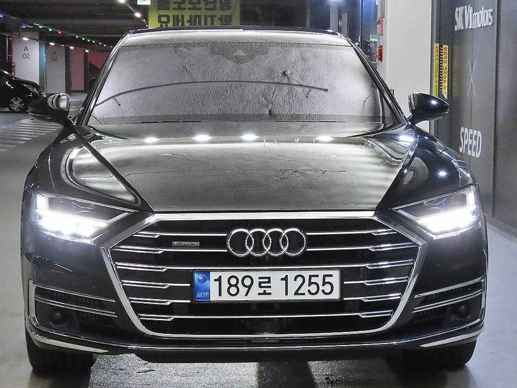 아우디 A8 60 TFSI 콰트로 LWB 사진 2/20