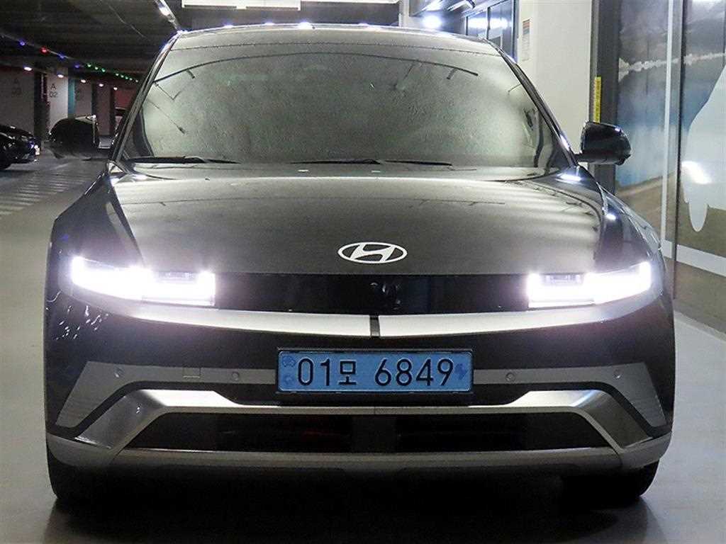 현대 아이오닉 5 롱 레인지 4WD 프레스티지 사진 2/20