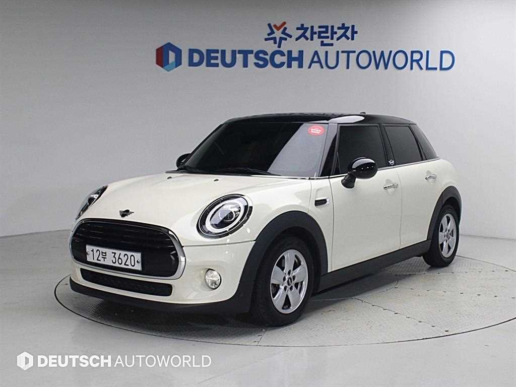 쿠퍼 5도어 파인 레더 에디션 2019년식