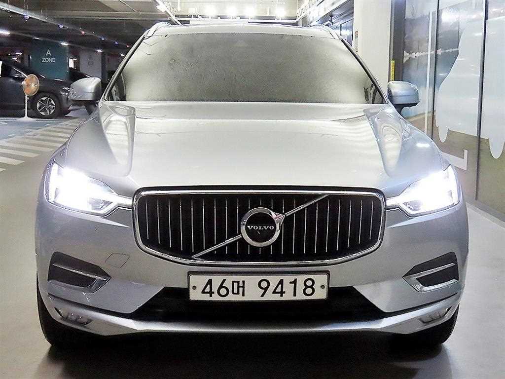 볼보 XC60 D4 AWD 인스크립션 사진 2/20