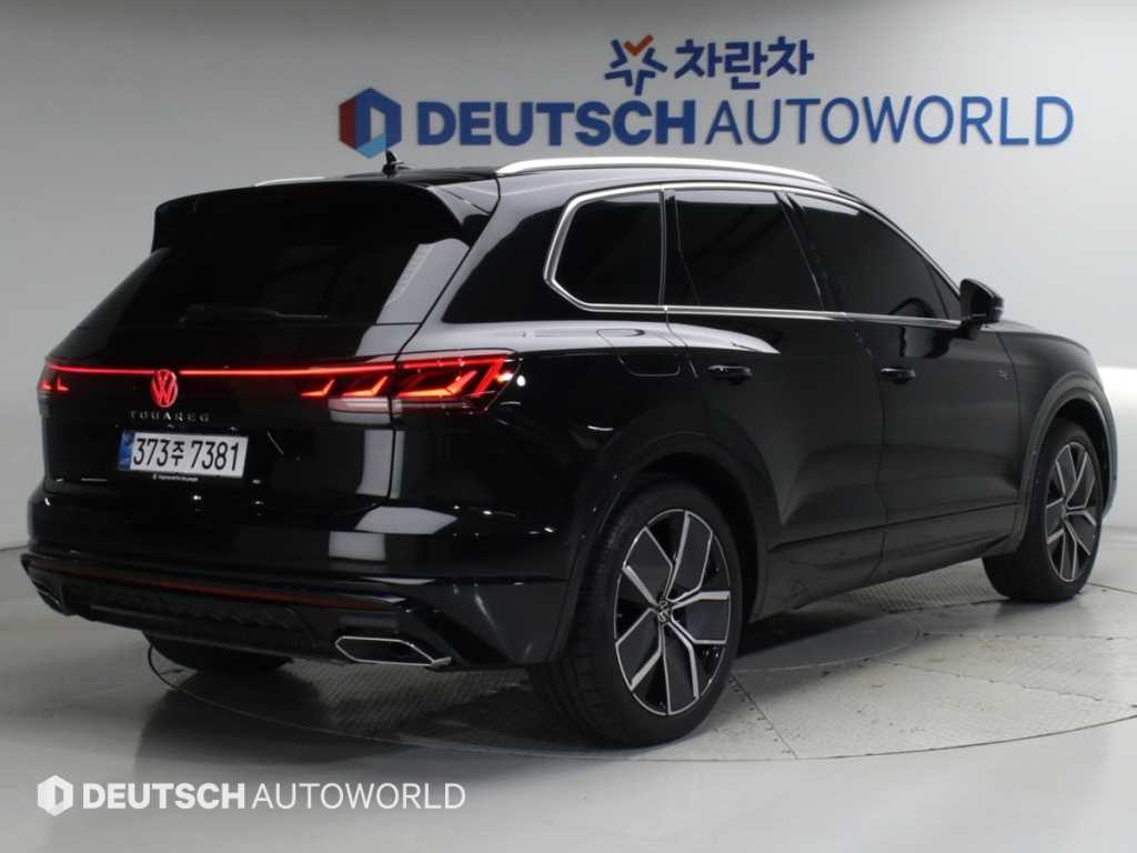 폭스바겐 투아렉 3.0 TDI R라인 사진 2/20