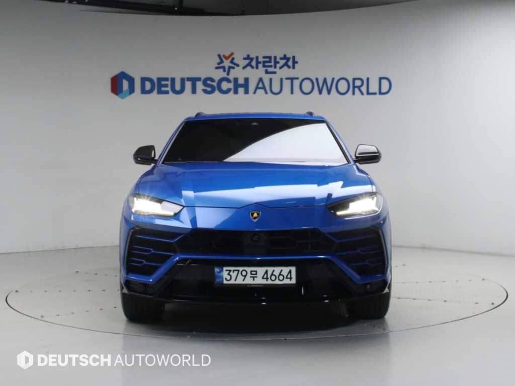 우루스 4.0 V8 2021년식