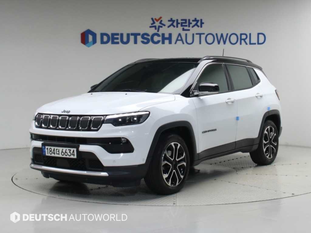지프 컴패스 2.4 2WD 리미티드 사진