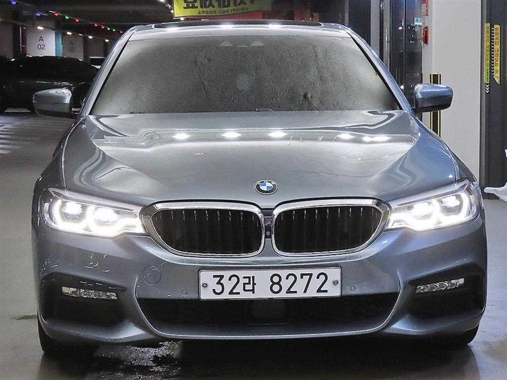 BMW 5시리즈 530i M 스포츠 플러스 사진 2/20