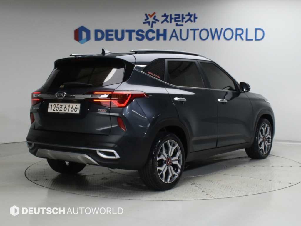 기아 셀토스 가솔린 1.6 터보 2WD 노블레스 사진 2/20