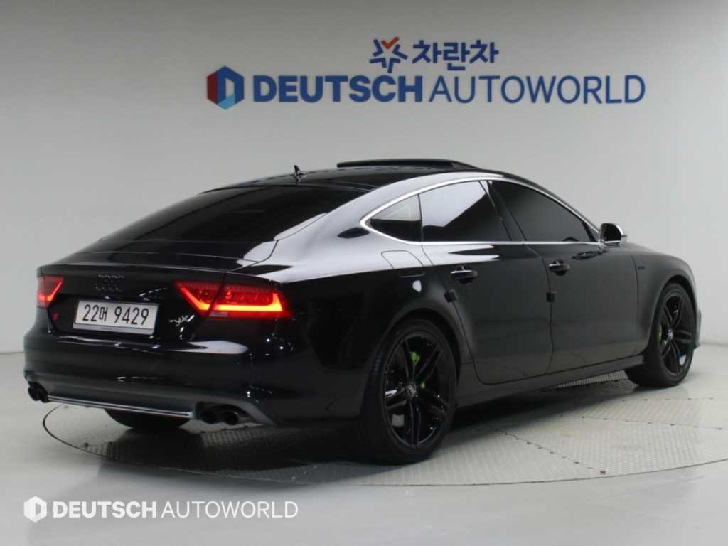 아우디 S7 4.0 TFSI 콰트로 사진 2/20